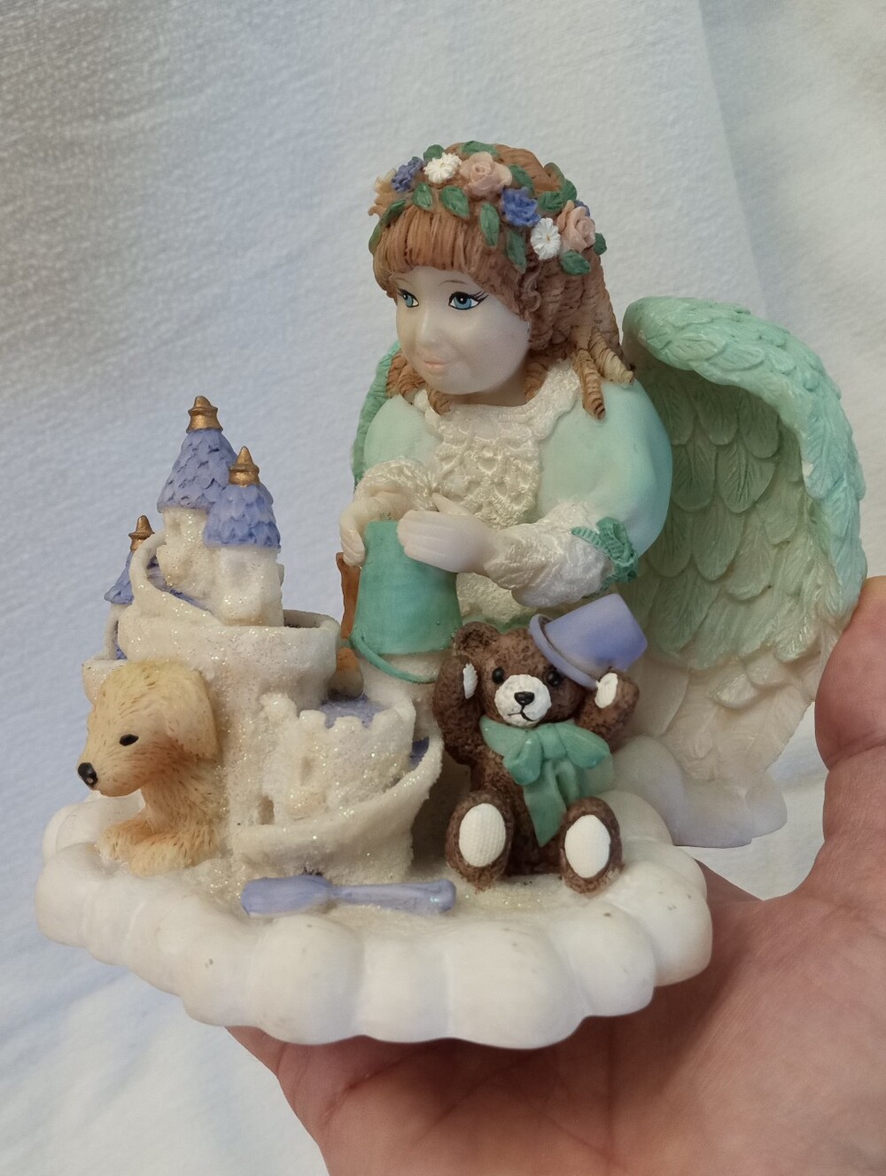"SANDY'S SANDCASTLE" 1999 HEAVEN'S LITTLE HELPERS Angel Originals Collectible